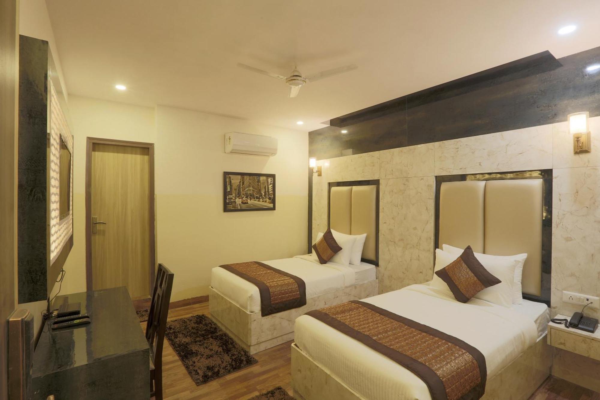 Plazzo Prime Plaza At Delhi Airport Bed and Breakfast Νέο Δελχί Εξωτερικό φωτογραφία